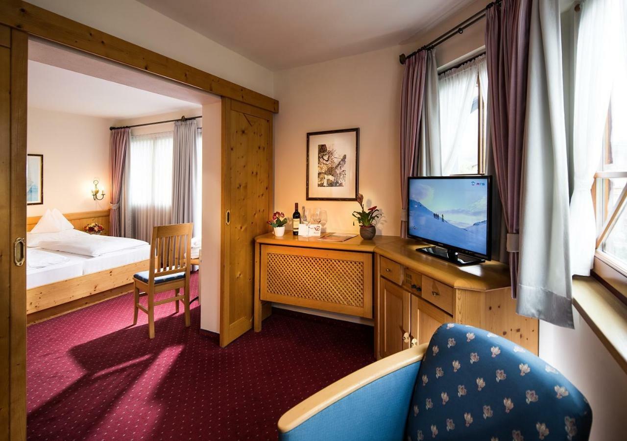 Junior Suite,114027290:JPEG